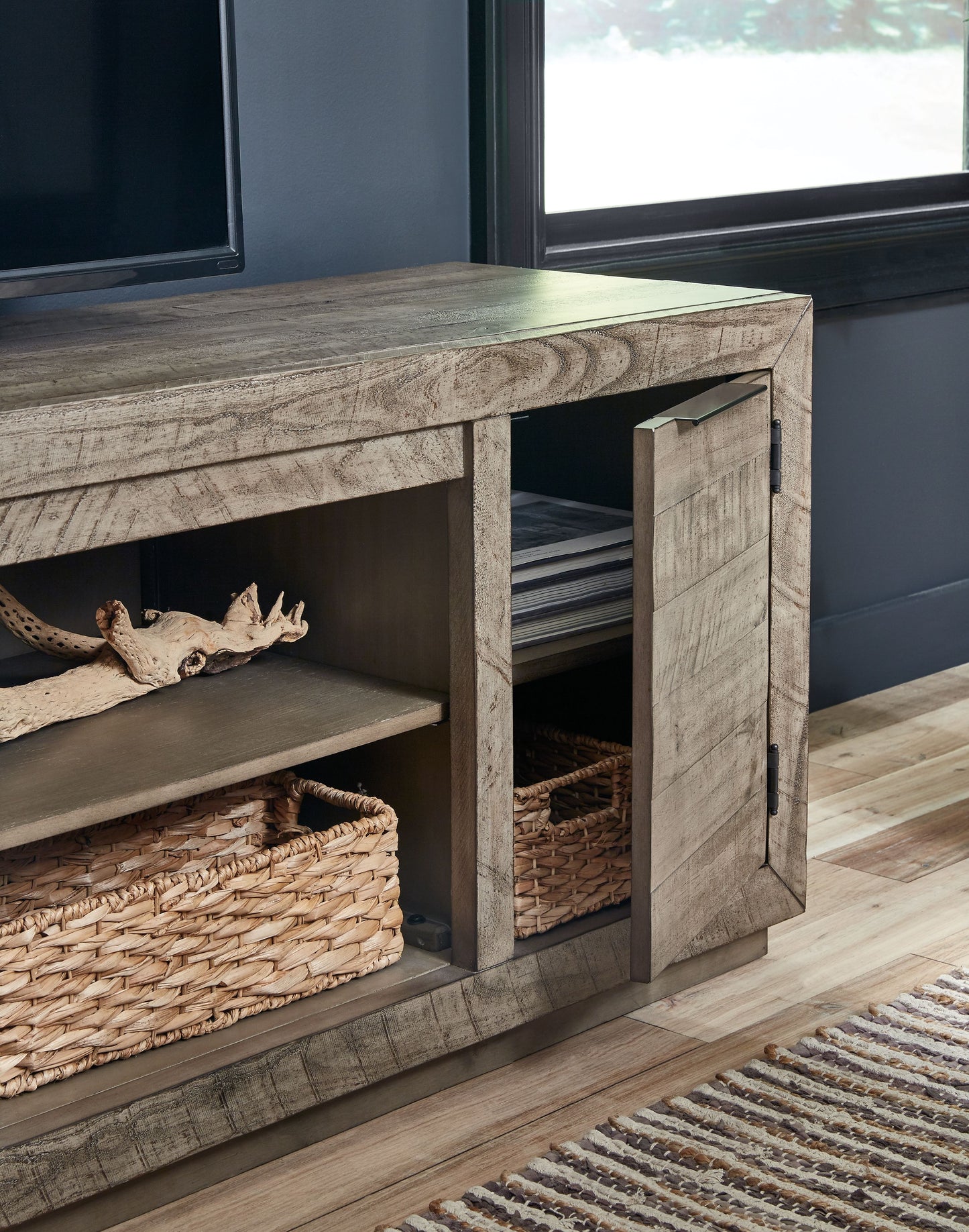 Krystanza - Weathered Gray - TV Stand With Wide Fireplace Insert